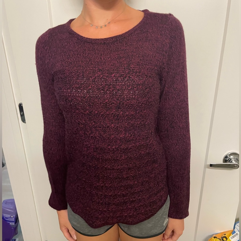 Maroon sweater